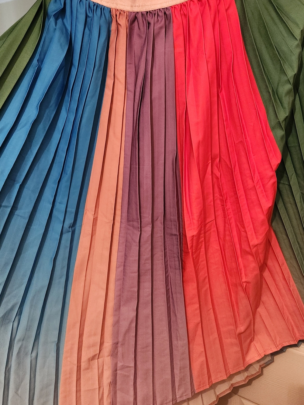 SHEIN Multicolor Pleated Circle Skirt in Blue, Peach, Purple, Red & Green